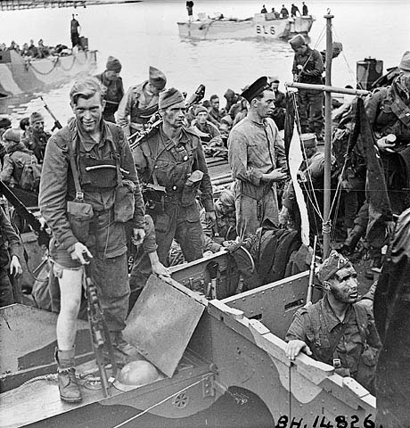 Commandos-back-from-Dieppe