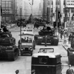 The standoff at Checkpoint Charlie Soviet tanks facing American tanks, 1961 (1)