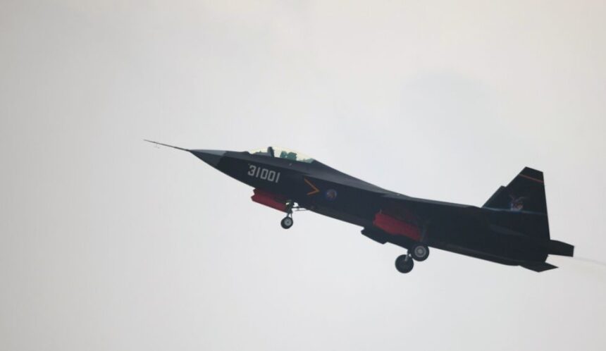 China’s FC-31 “Gyrfalcon” fighter jet