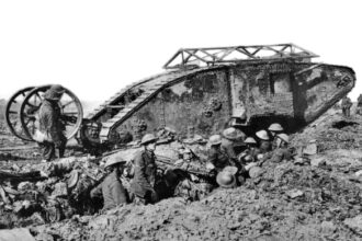 British_Mark_I_male_tank_Somme_25_September_1916