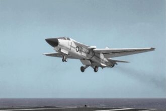 F-111B_CVA-43_approach_July1968
