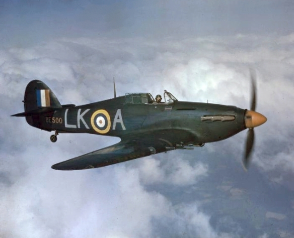 Hurricane_IIC_87_Sqn_RAF_in_flight_1942