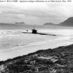 Archive-USN-photos-showing-a-Japanese-midget-submarine-beached-at-Oahu-Hawaii-Dec-1941-01