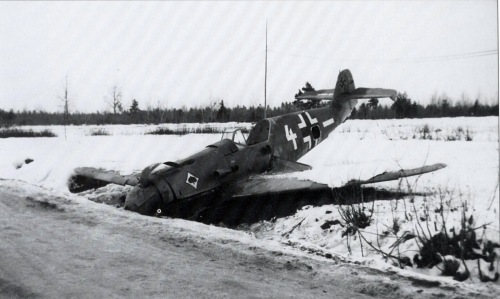 7+Luftwaffe+im+Focus+messerschmitt+bf+109+fritz+dinger+operation+barbarossa+winter+snow+white+belly+landed
