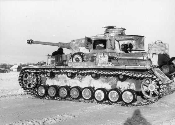 Panzer_IV_Stalingrad_worldwartwo.filminspector.com_1