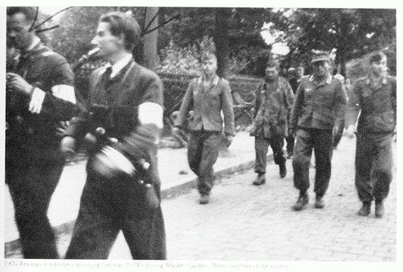 The Dutch Resistance and the OSS