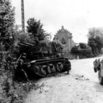 800px-Photo-le-molay-littry-2-1944