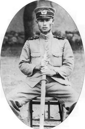 8751_19_38-1920s-chinese-military-uniform